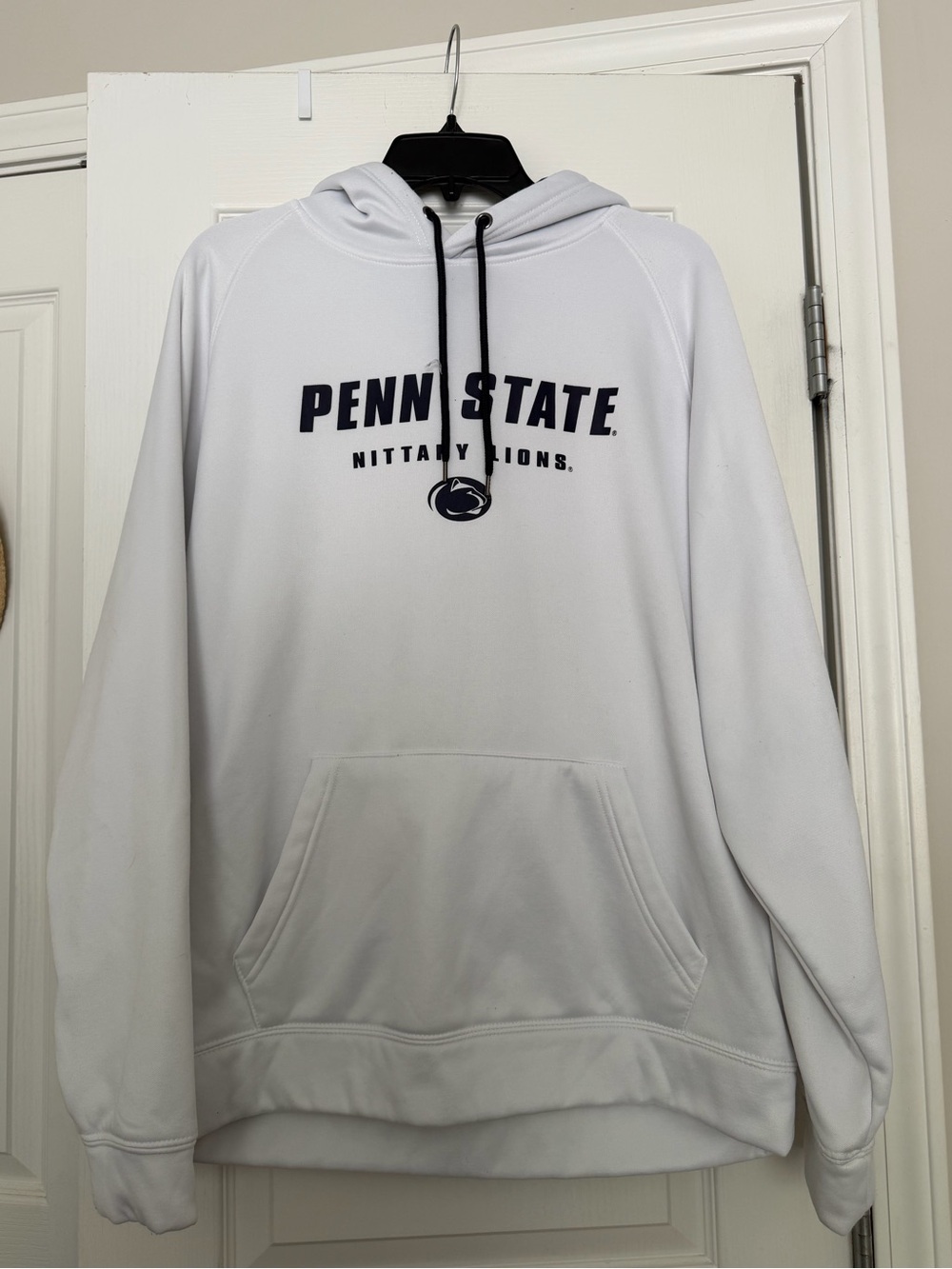White Penn State Nittany Lions Hoodie, size XL